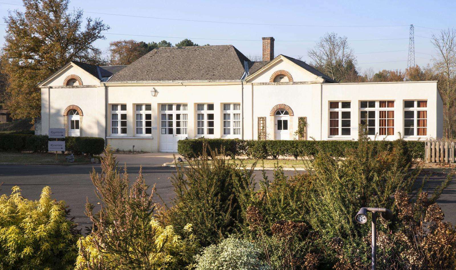 Hotel Country Club Yvré-lʼÉvêque Exterior foto