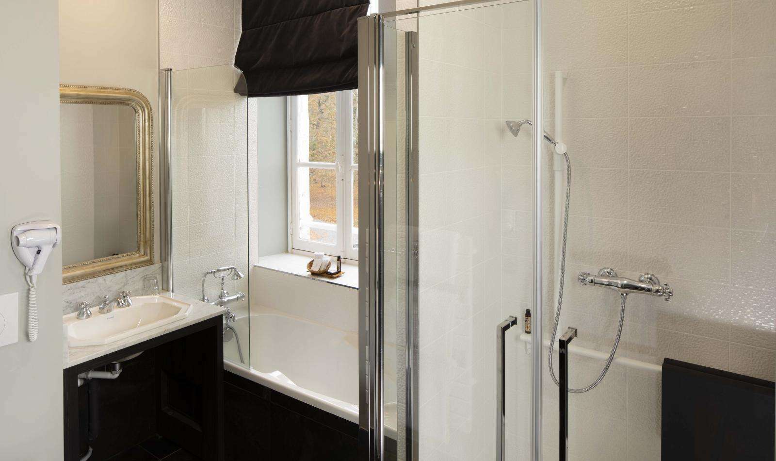 Hotel Country Club Yvré-lʼÉvêque Habitación foto